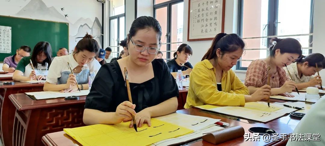 中小学毛笔书法教与练系列,毛笔书法教学技巧培训班