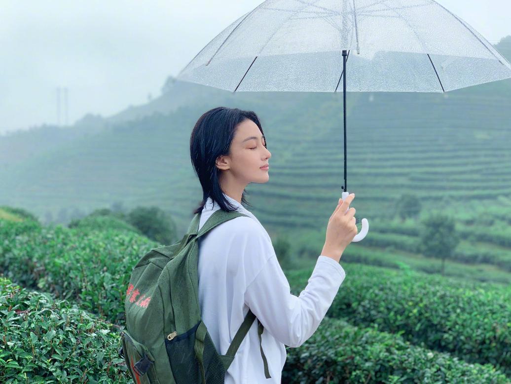 张馨予为何嫁给军人何捷,嫁给军人的张馨予现状