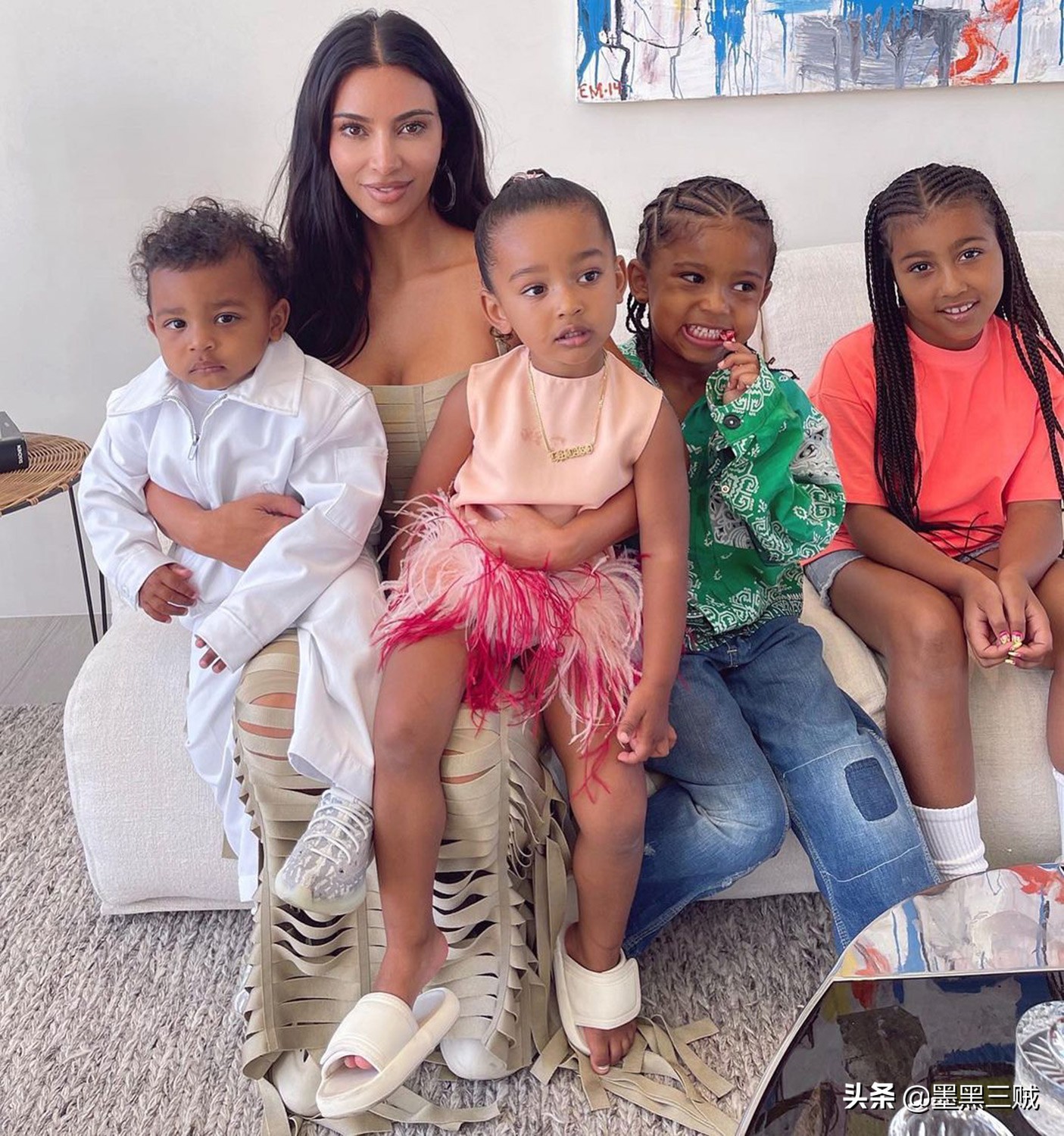 金卡戴珊穿玛丽莲梦露礼服视频,金卡戴珊穿玛丽莲梦露礼服