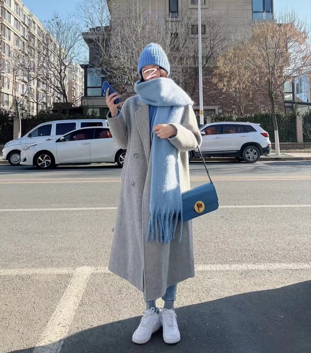 中款深灰色大衣怎么搭配好看,maxmaralabbro灰色大衣