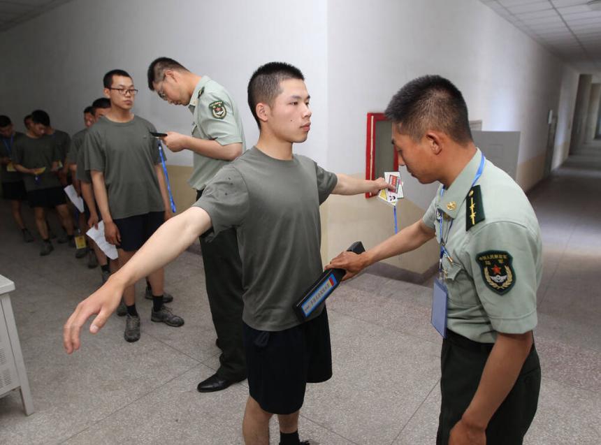 报考军校的四大误区,报考军校到底难不难