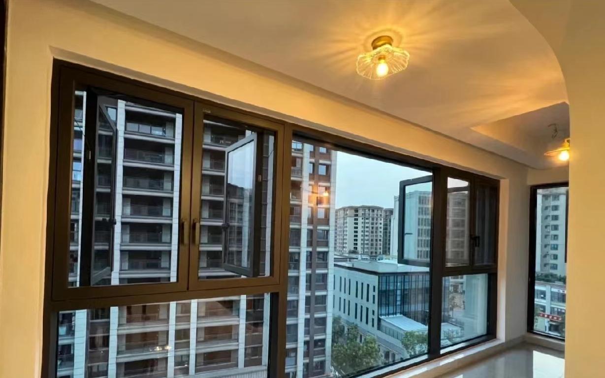 装修买门窗外行看什么内行看什么,系统门窗智商税