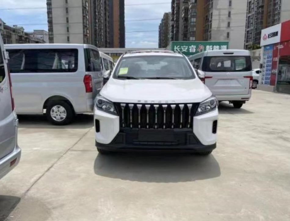 东风风光新款5601.5t,东风风光s560汽车图片