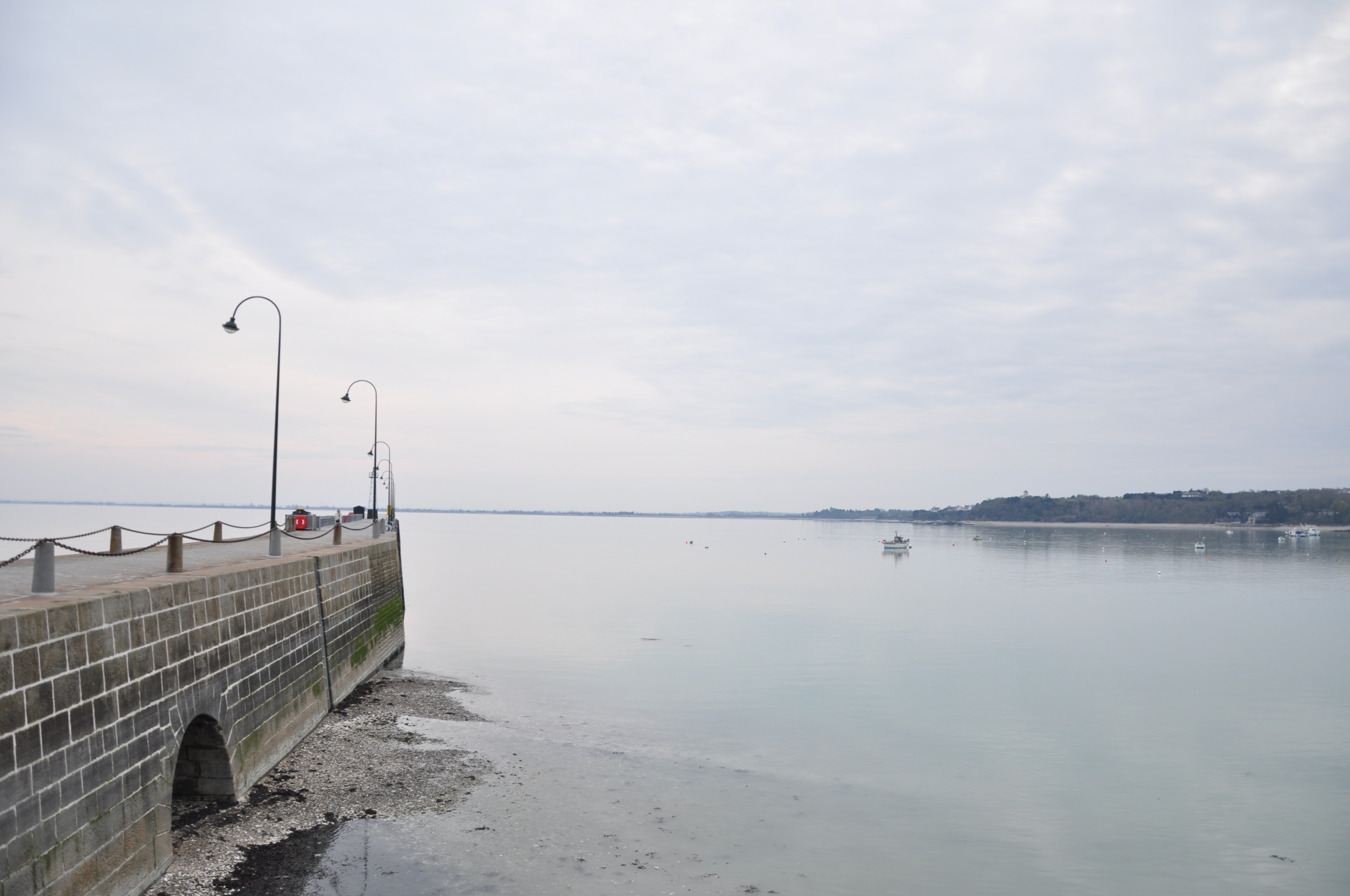 生蚝之都康卡勒：凯撒大帝太阳王拿破仑三世青睐，美味流传两千年
