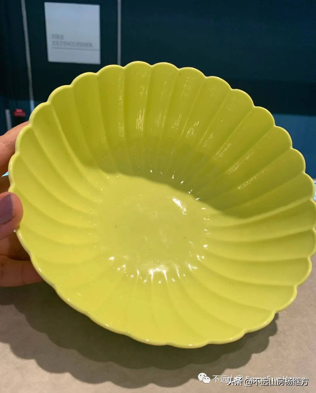 雍正乳白釉瓷器 (雍正年代青釉瓷器)