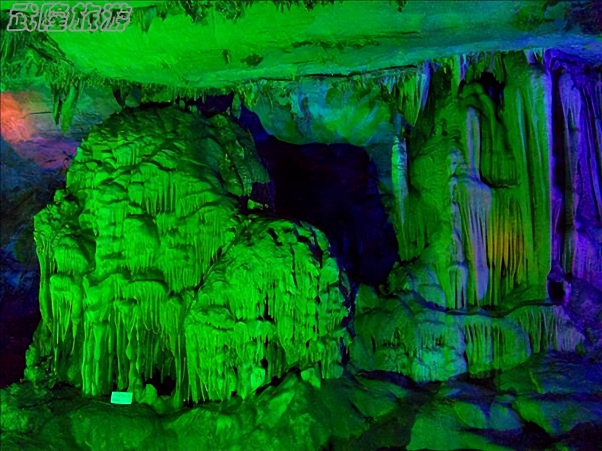 游玩武隆天生三桥和芙蓉洞住哪里,武隆仙女山天生三桥游