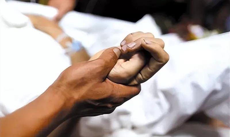 被高压枪充气的13岁男孩现状,山东男孩被高压气打入身体