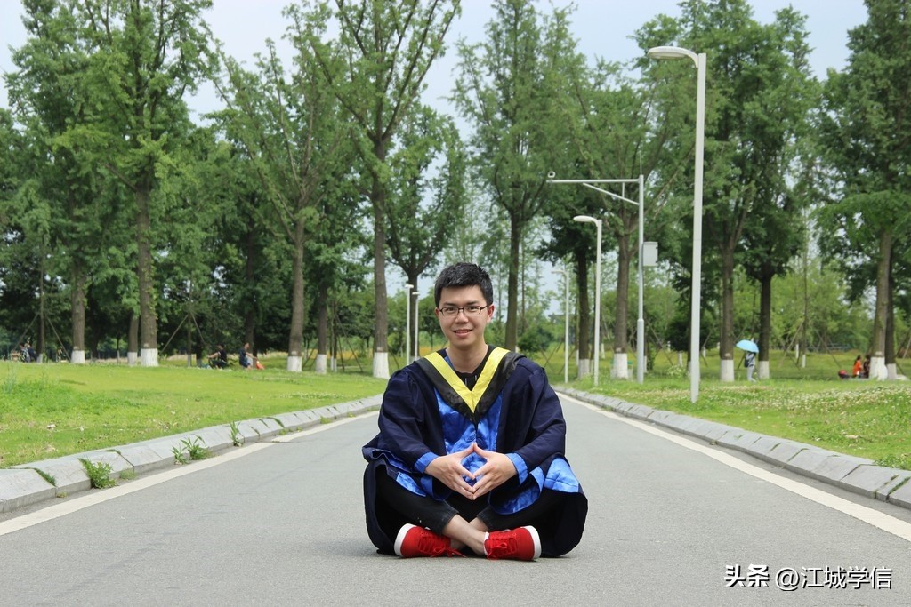 读书读多好就能赚多少,读书一个月能赚多少钱