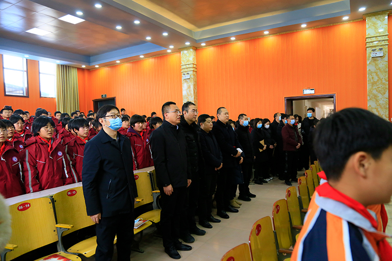 抗日英雄被捕遭酷刑宁死不屈,抗日英雄受伤被杀害老照片