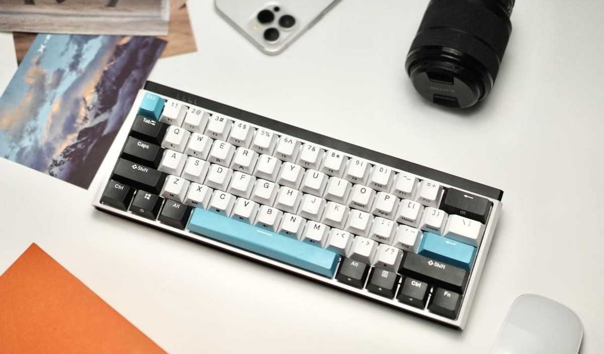 杜伽k330w深度评测,杜伽k330键盘银轴怎么样