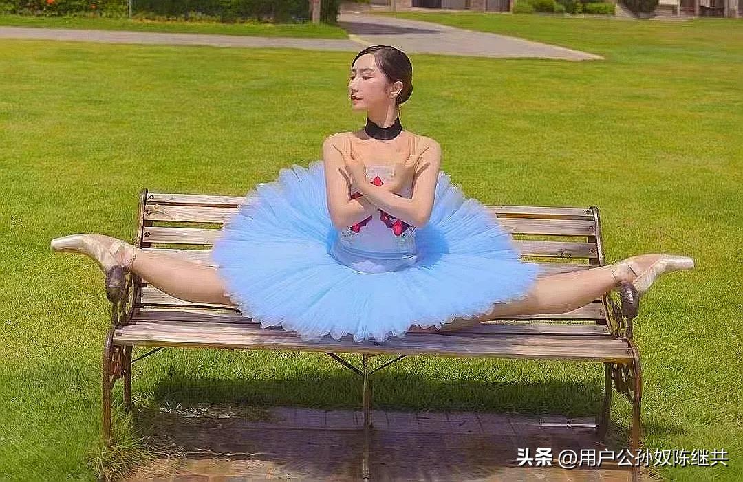 美女师资以舞塑神，漳州港爱尚文化“梦想芭蕾”年终培训精彩纷呈