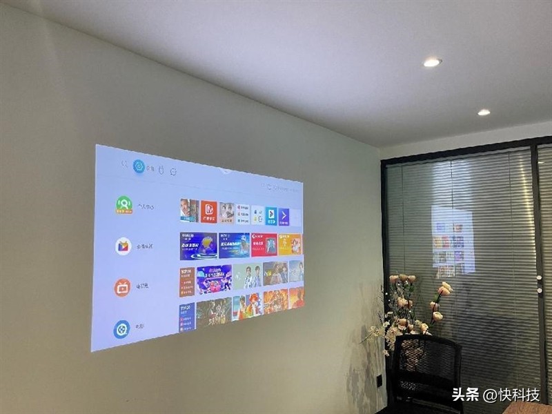 当贝f3最新投影,4000以内画质最好的投影仪