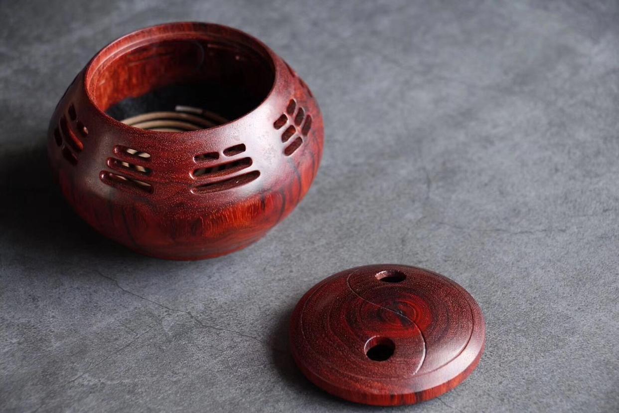 几十块钱的小叶紫檀值得玩吗,几十块钱小叶紫檀木料