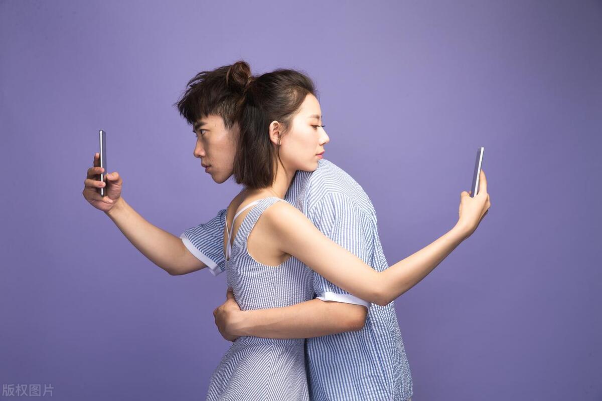 和女生聊天都是一问一答怎么聊,如何避免与男人聊天一问一答式