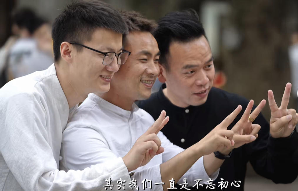 澶у鐢熷綋瀵兼父鏈堝叆杩囦竾,90鍚庡皬浼欏仛瀵兼父