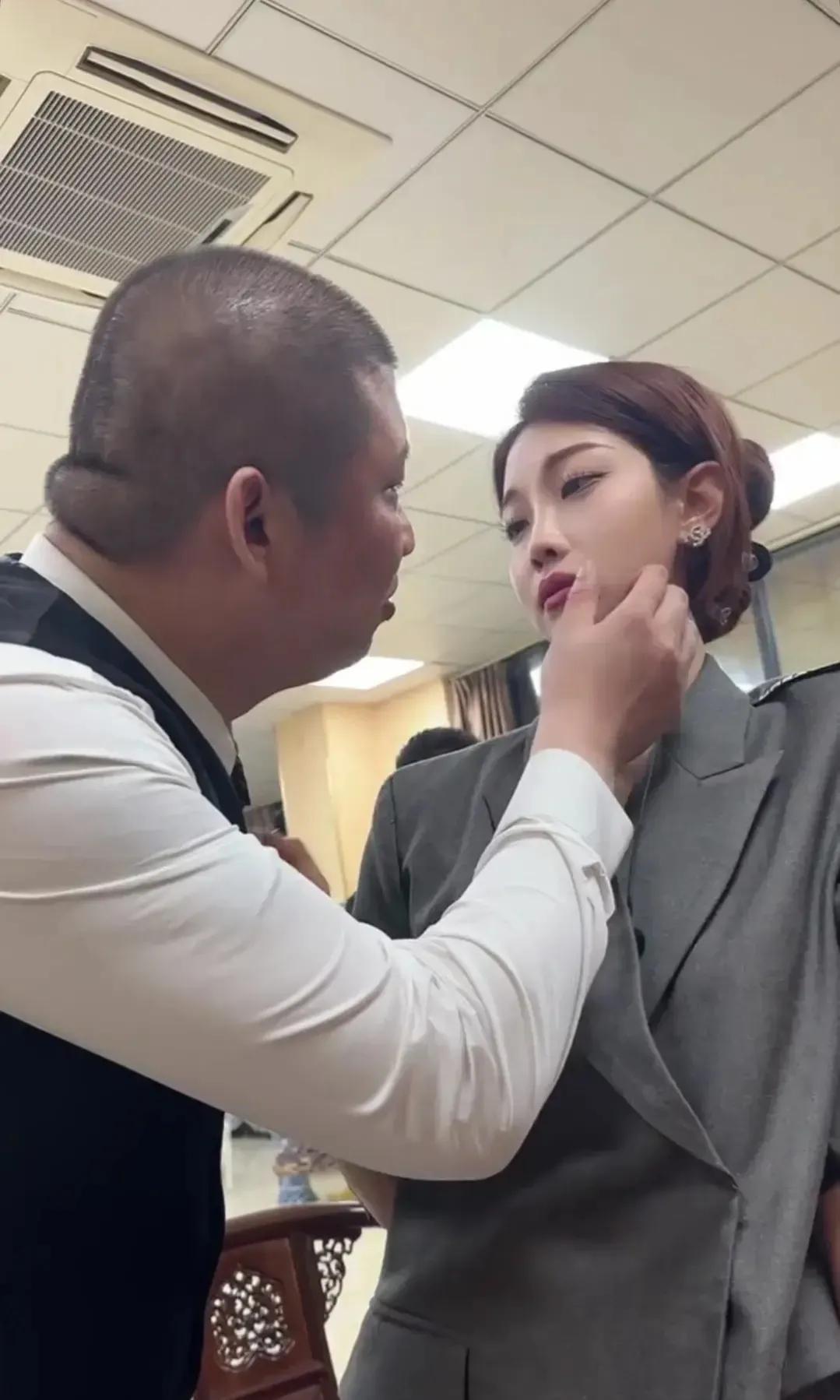 辛巴和二驴快手视频,快手二驴和辛巴谁最厉害视频