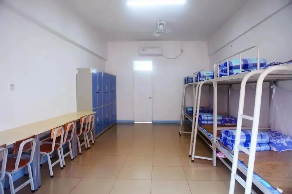 广州公办初中哪个有住宿,广州哪个初中学校住宿最好