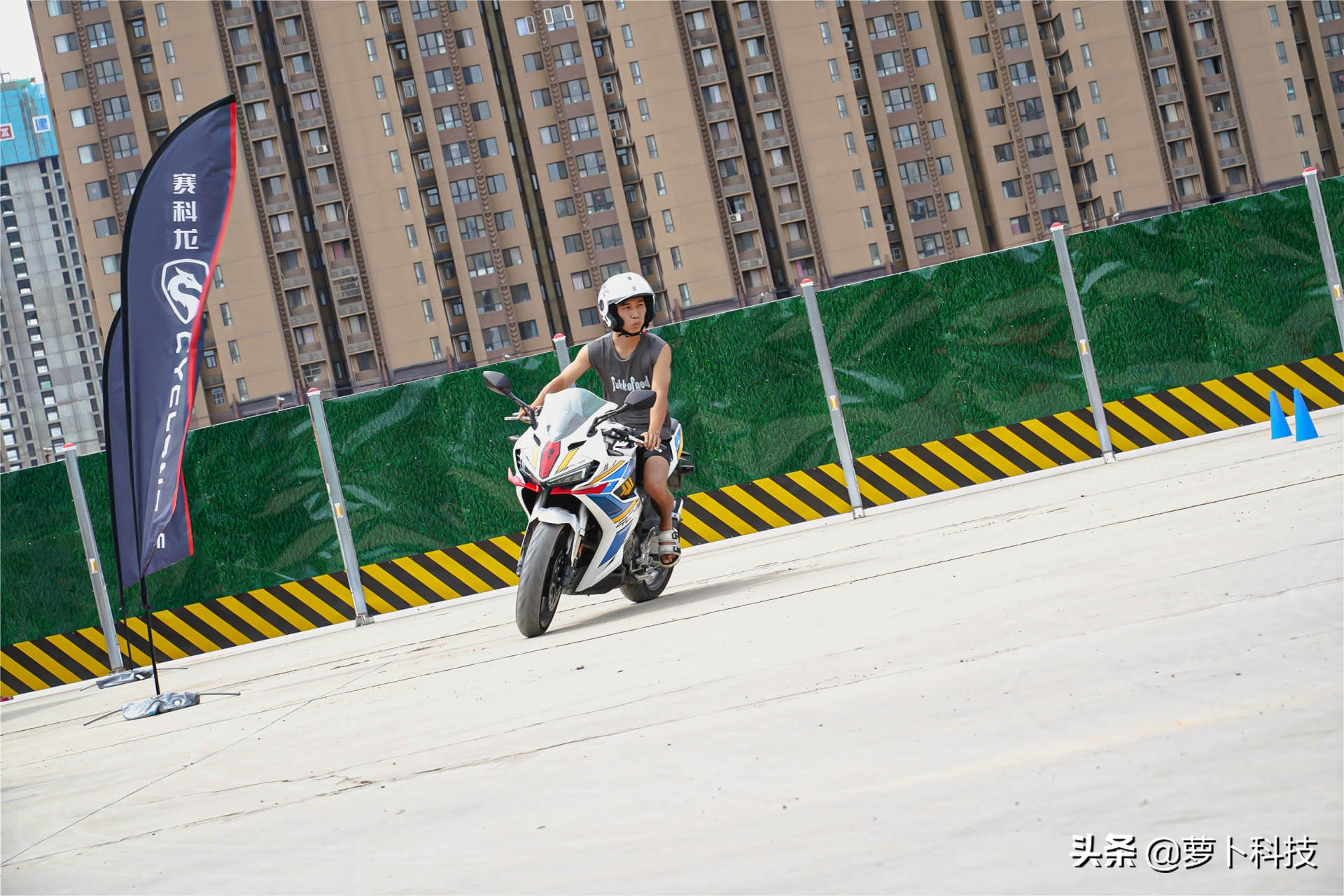 赛科龙rc401跟钱江赛400哪个好,赛400和赛科龙rc401谁更值得入手