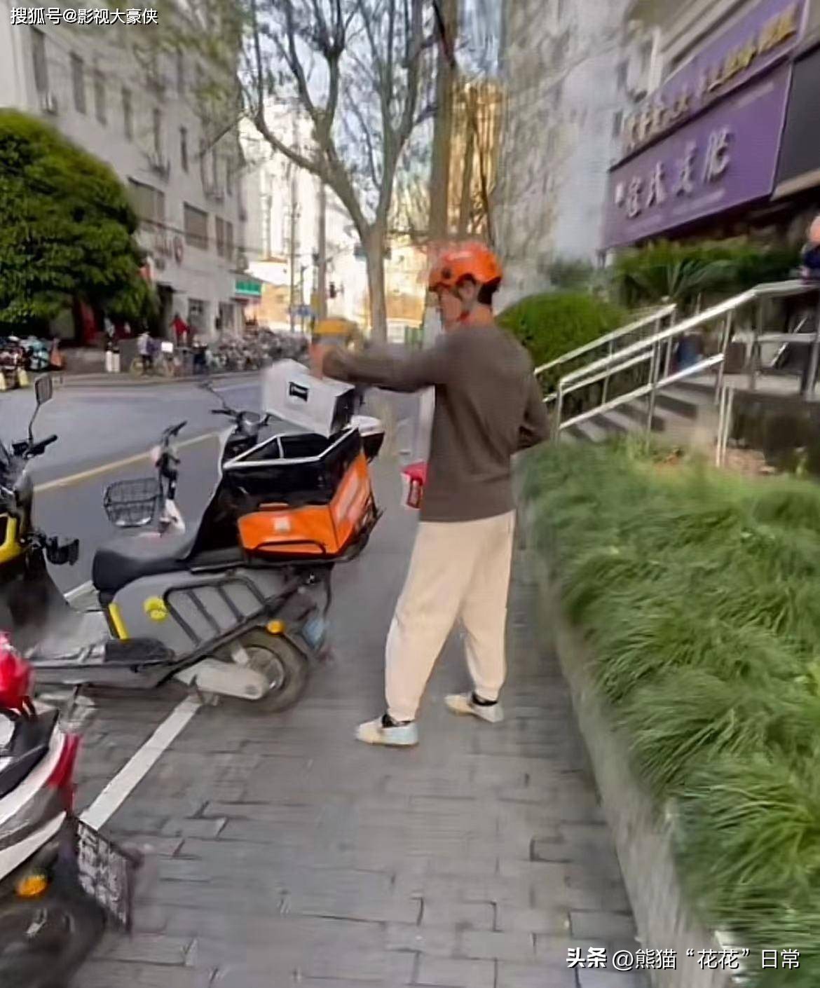 狂飙老默在上海跑外卖,狂飙老默在哪送外卖