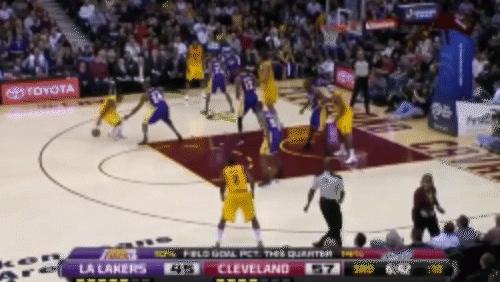 防守大闸最简单的方法,30秒教你防守小技巧