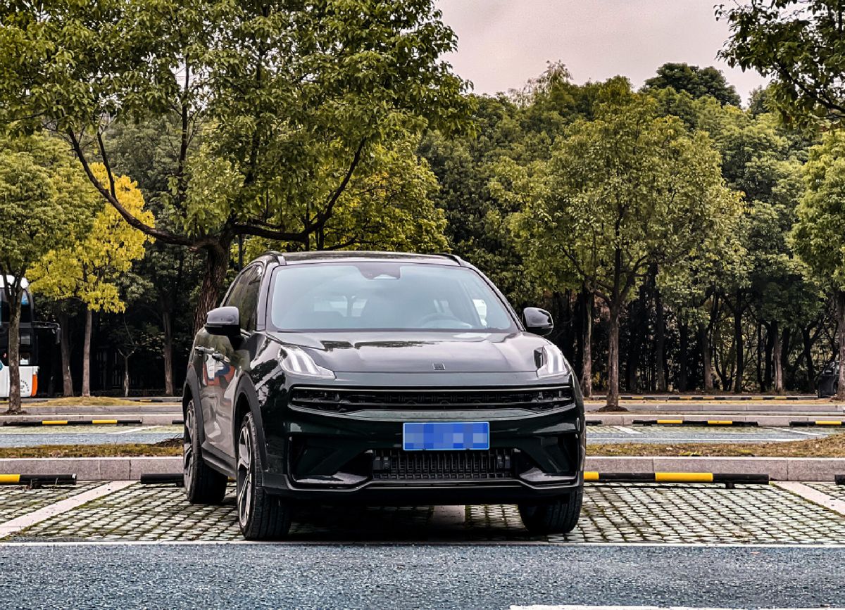 领克06phev和宋plusdmi区别,领克06和比亚迪宋plusdmi选哪个