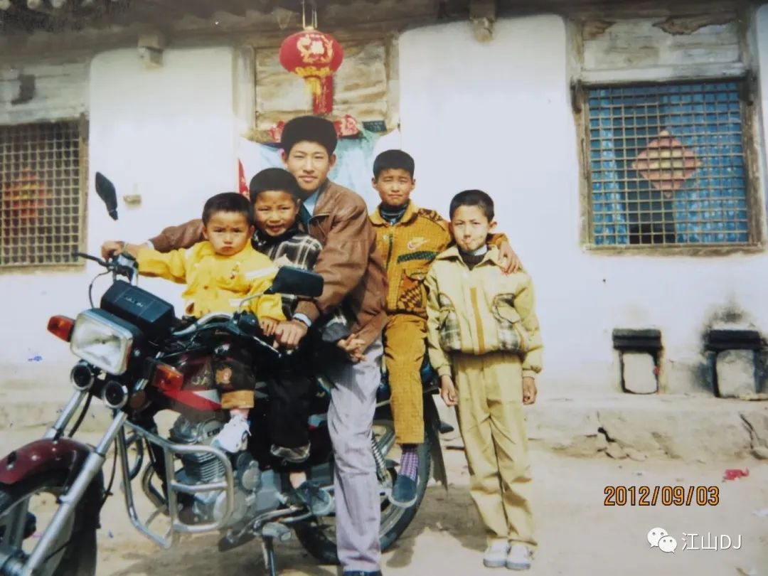 童年温馨的热炕头,怀念小时候睡炕头