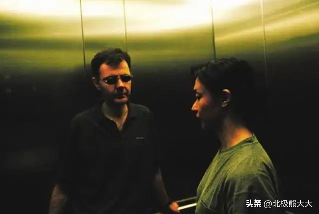 “变性人”金星的双性人生：娶过女人也嫁过男人，28岁成为女人