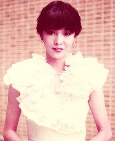 老演员整容脸变形,老年人整容前后照片