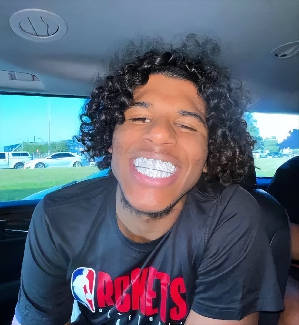 斑马选错号，篮球界第一号码是23啊！老詹画战术板有模有样