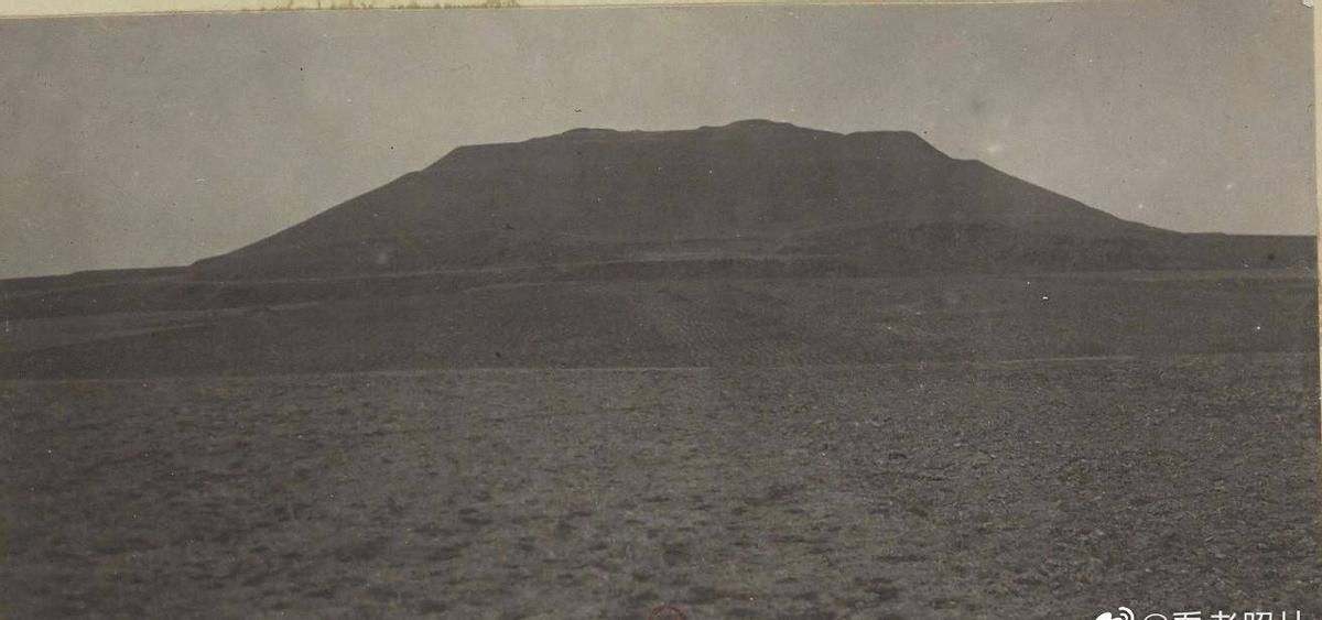 【晚清*楼青**旧影】女子丰乳肥臀，媚态撩人，风姿依旧！