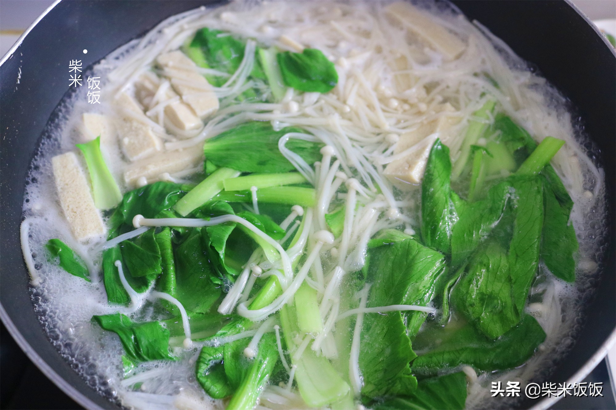 一煮一拌做凉菜,稍微一煮加点酱汁一焖就好了