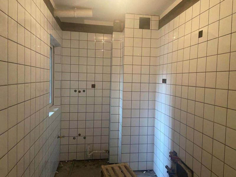 湛江霞山区卫生间墙面渗水维修,卫生间墙面瓷砖缝隙渗水怎么办