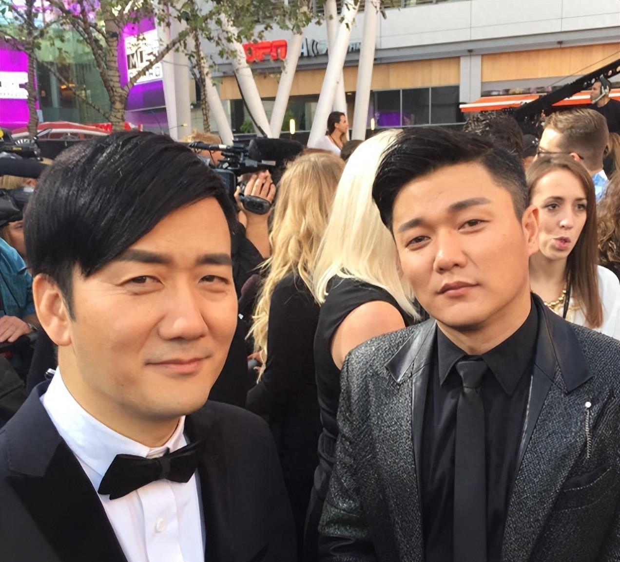 巨星背后的光环,巨星背后