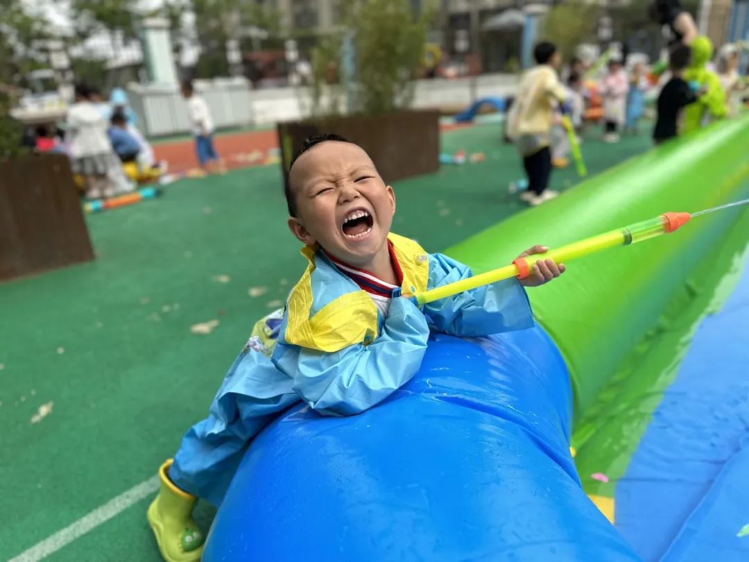 倾听儿童相伴成长六一节视频,六一儿童游玩活动