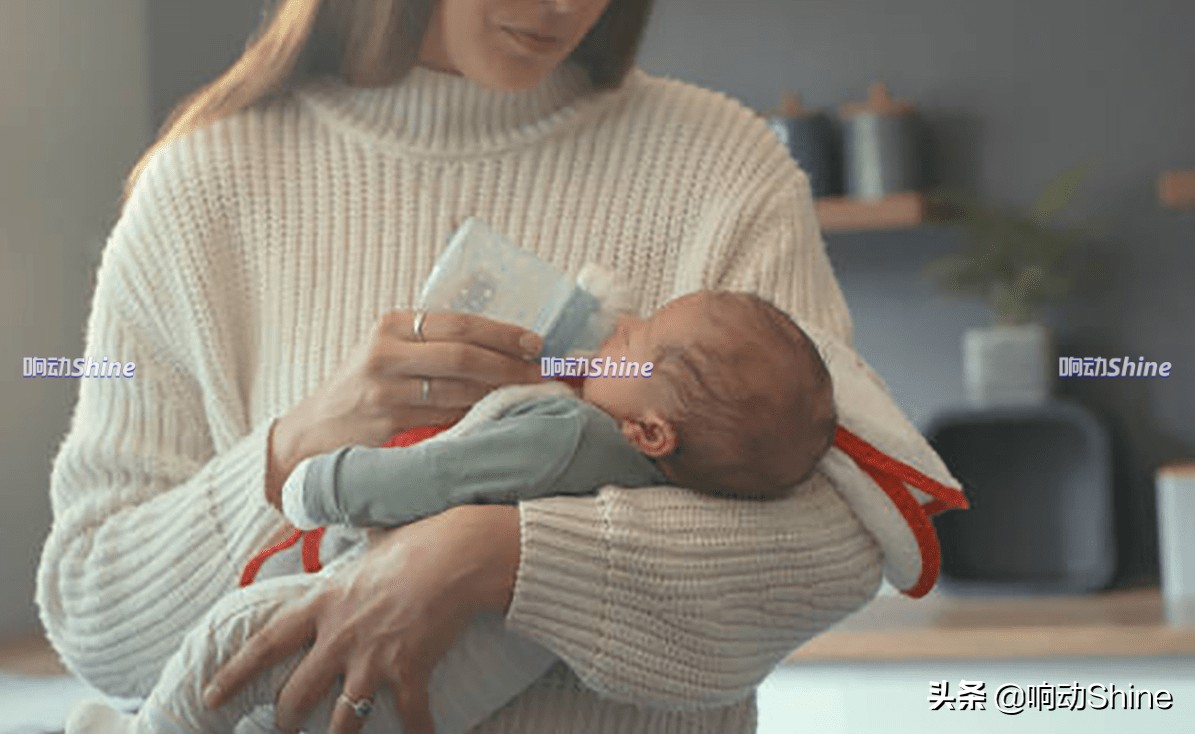 美婴儿奶粉持续短缺,目前美国婴儿配方奶粉短缺的状况