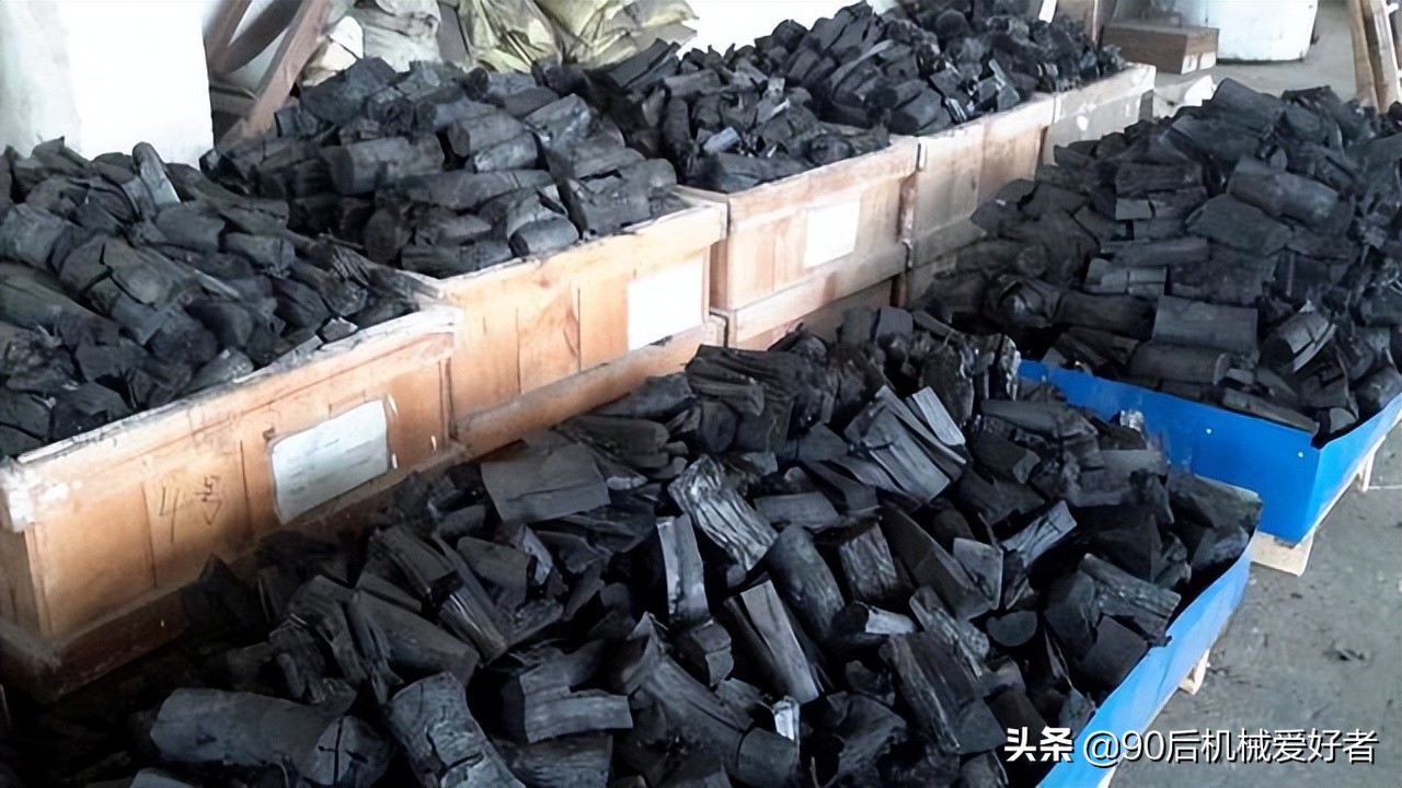 烧烤用实心炭好还是空心炭好,烧烤的时候碳要烧到什么程度