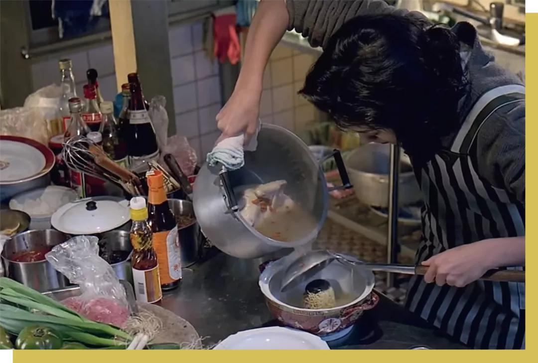 年轻人「炸厨房」的快乐，你不懂