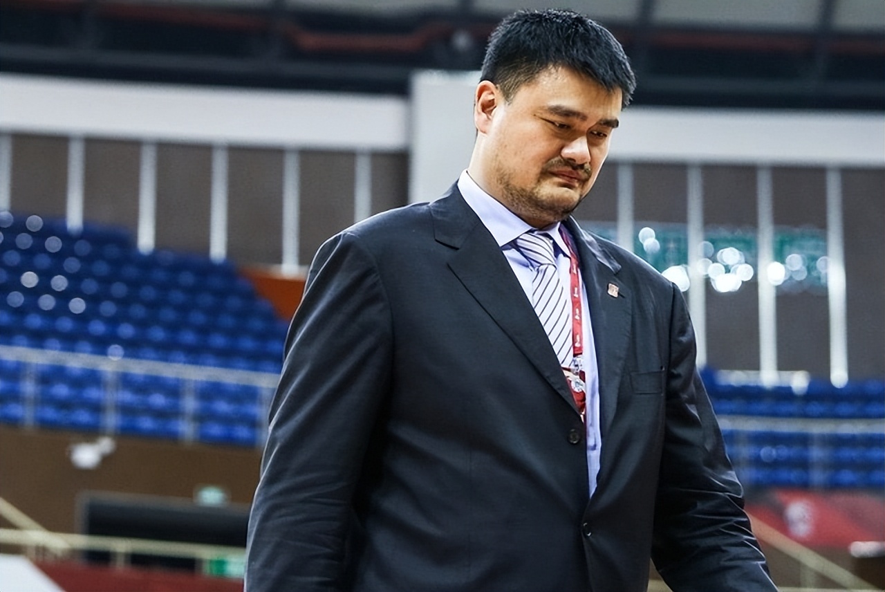 属下违抗少主命令被责罚,属下违抗太子命令被责罚