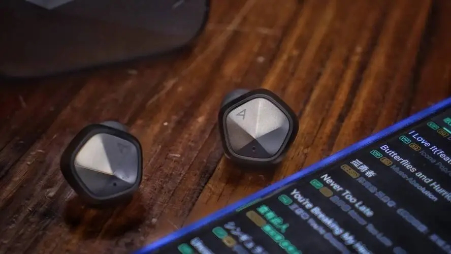 便携旗舰蓝牙解码耳放横评,不入耳hifi无线蓝牙耳机十佳评测