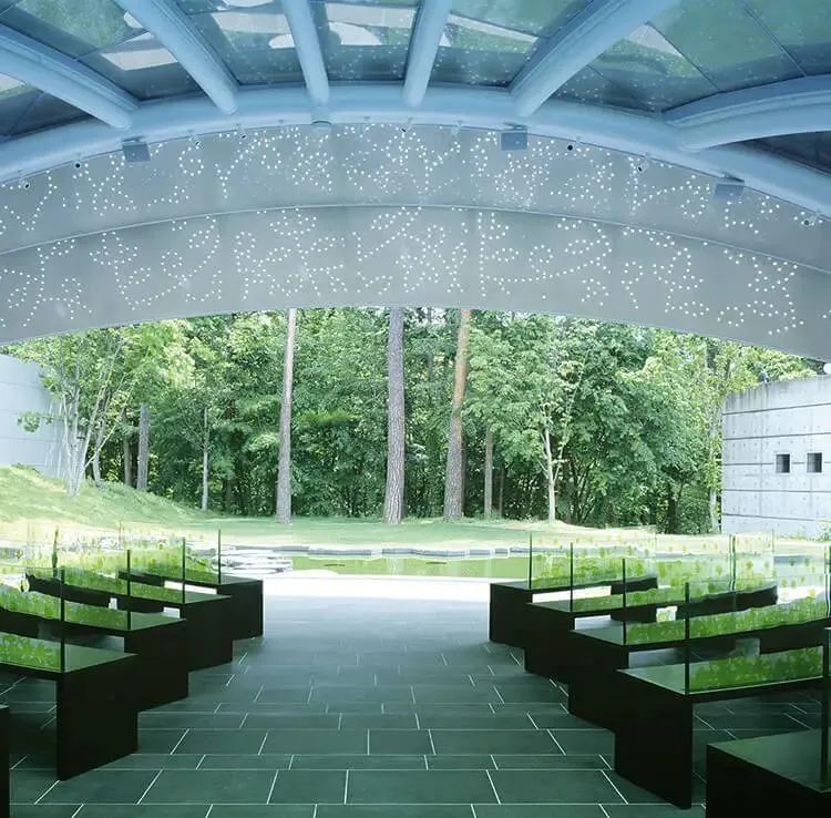 日本十字架教堂,日本教堂