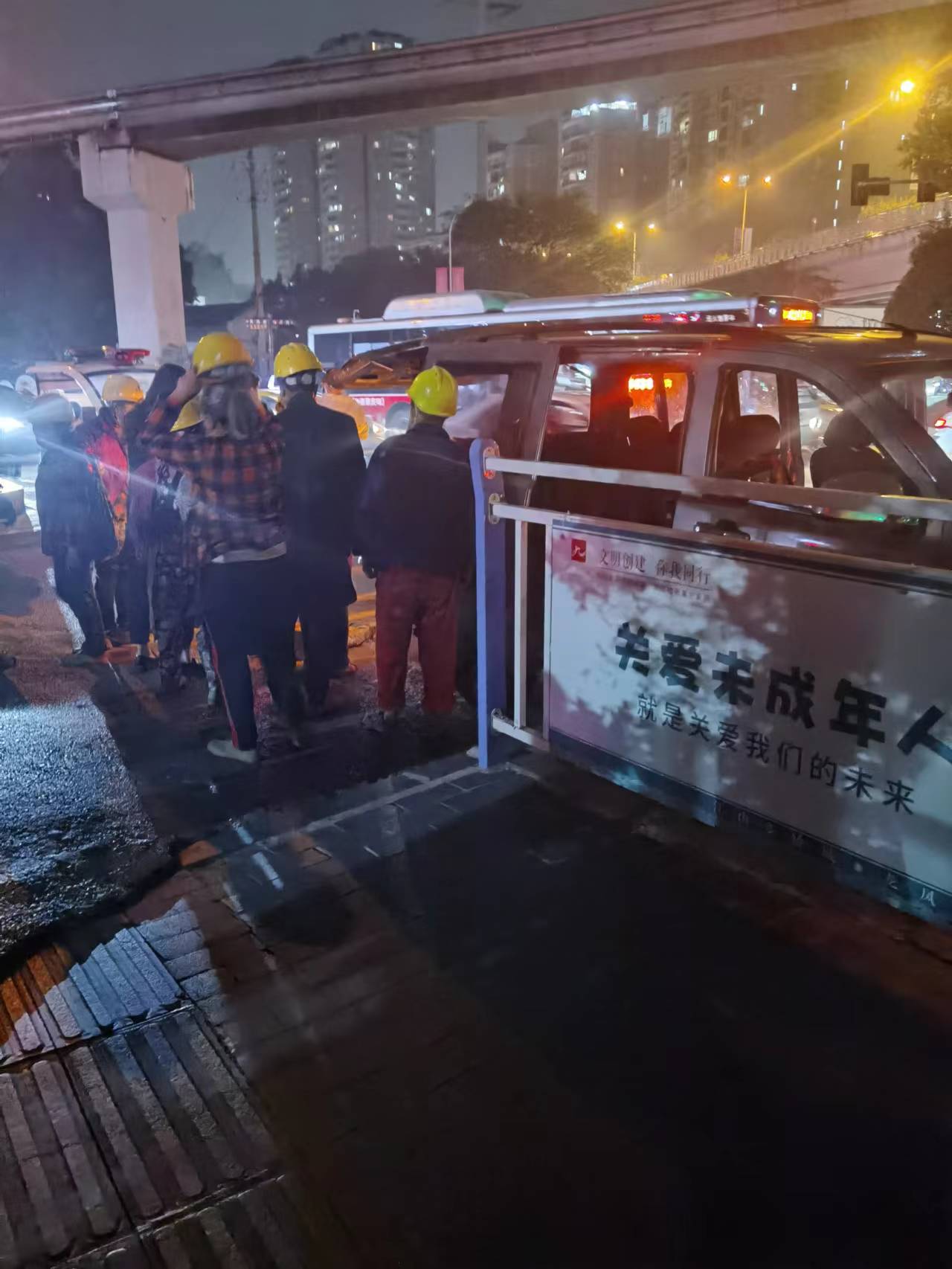 沙坪坝的沙不是砂砂舞的砂，九龙坡的九也别是999的9