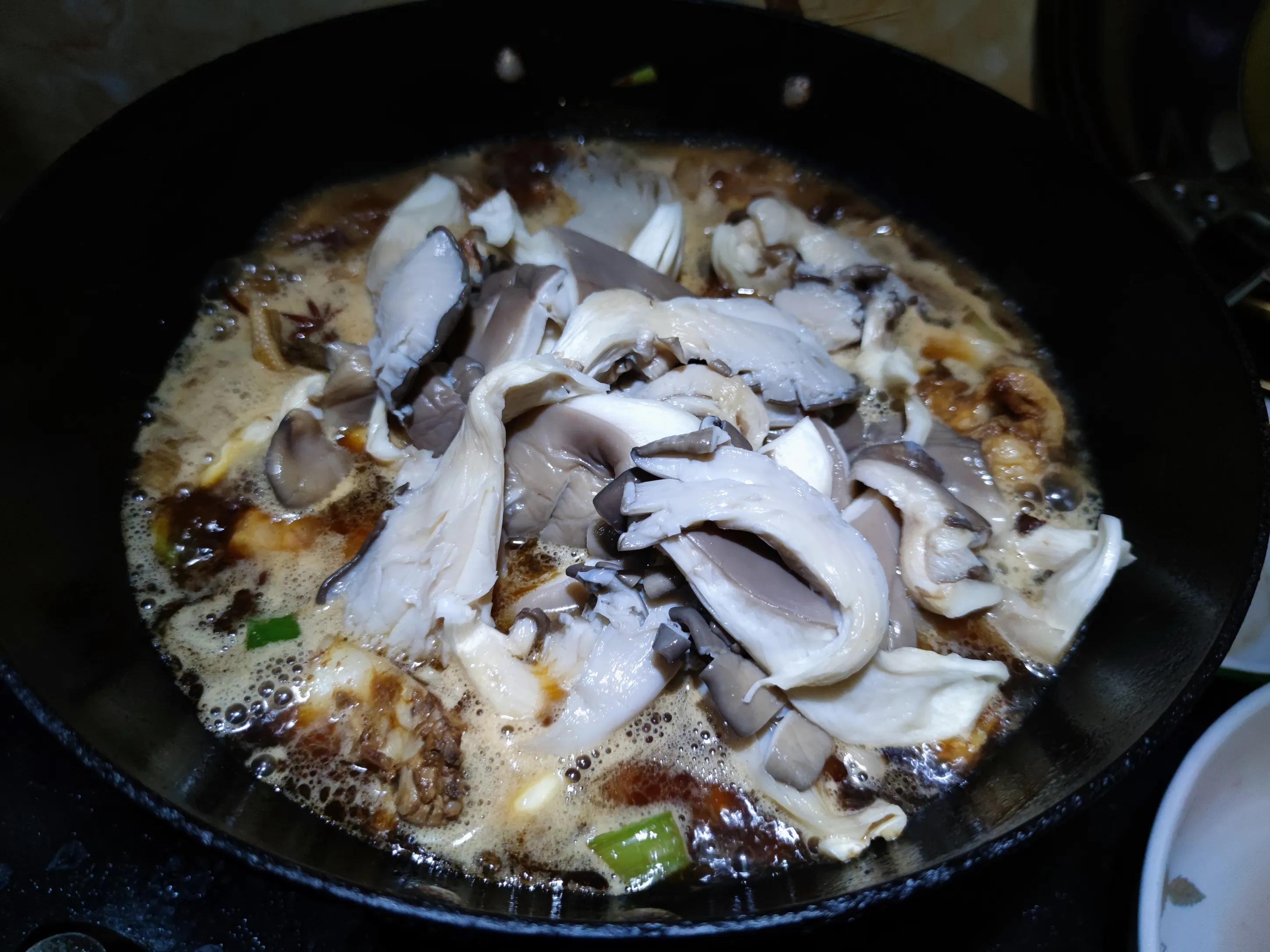 今日小雪天冷了记得添衣保暖,明日小雪吃什么食材