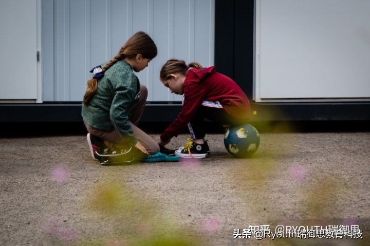 乌克兰战争区的民众生活怎么样,乌克兰战争平民住哪里