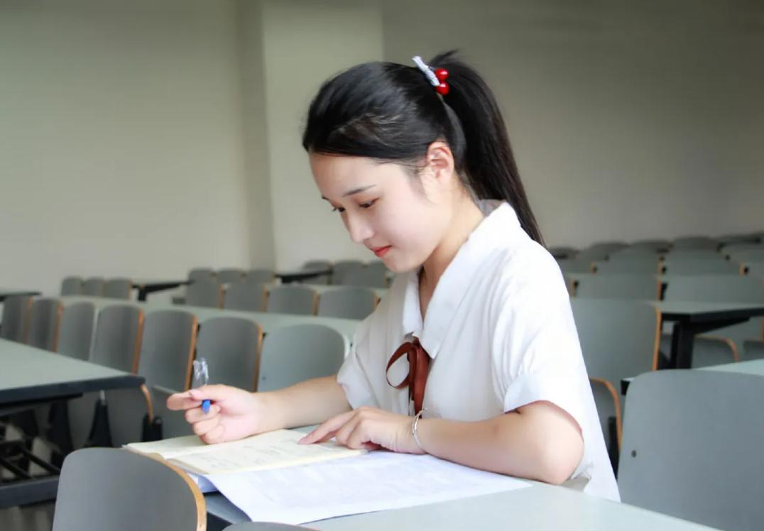 据说女生学这10种专业最容易就业,适合女生且就业前景较好的专业