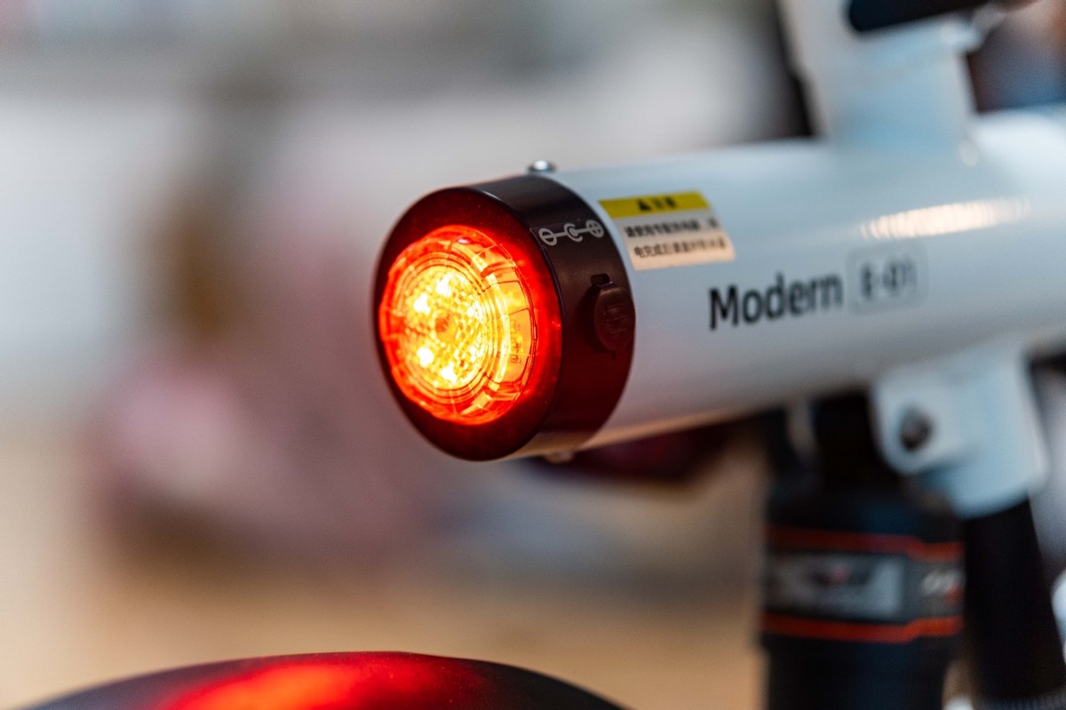 1.6K入手伪装成折叠自行车的电瓶车——京东京造ModernE-01