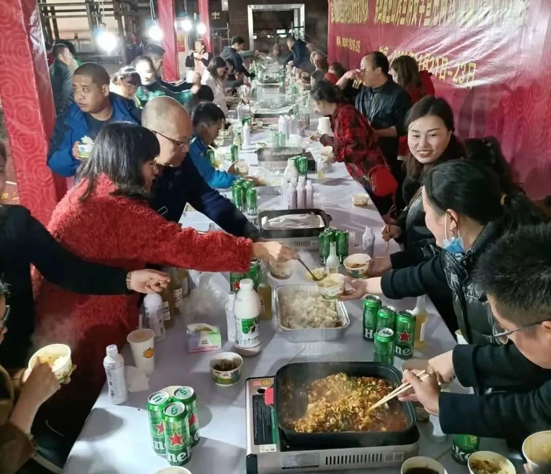 香飘千里的巫山烤鱼,周善梅