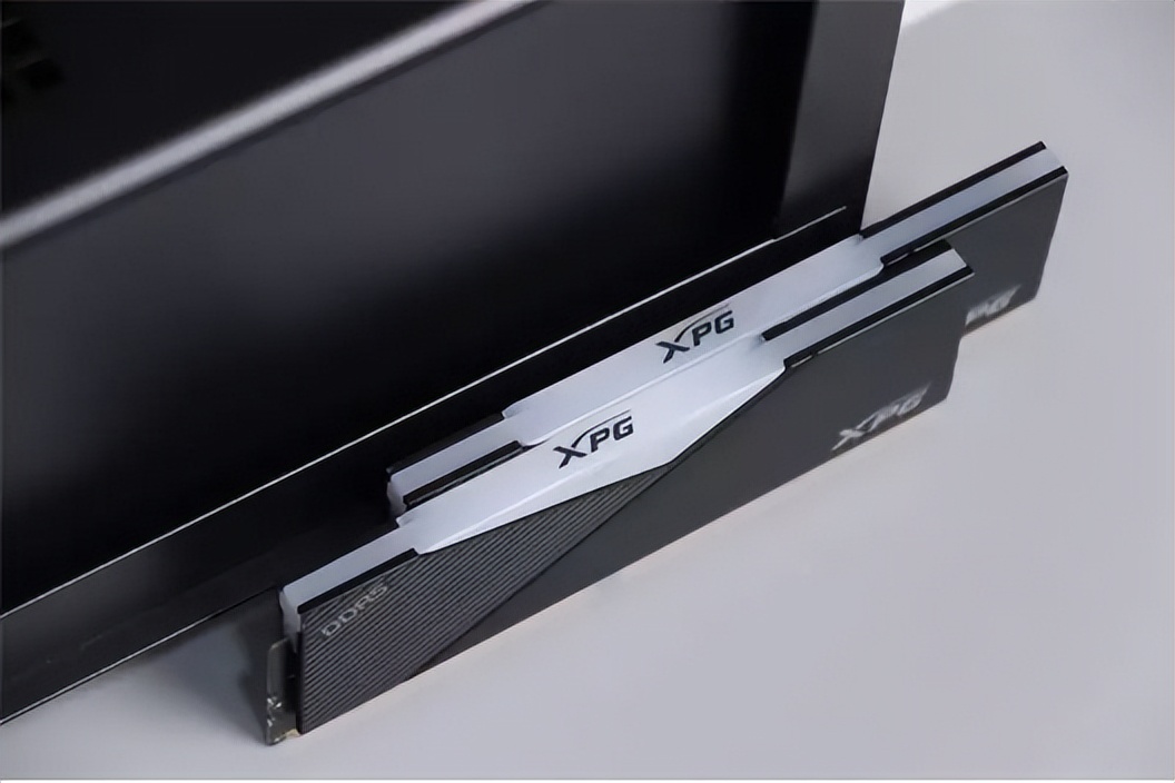 技嘉x670和b650主板区别,技嘉x670小雕支持固态pcie5.0