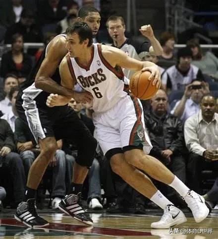 05年选秀第二顺位是谁,05年保罗选秀为什么只有4顺位