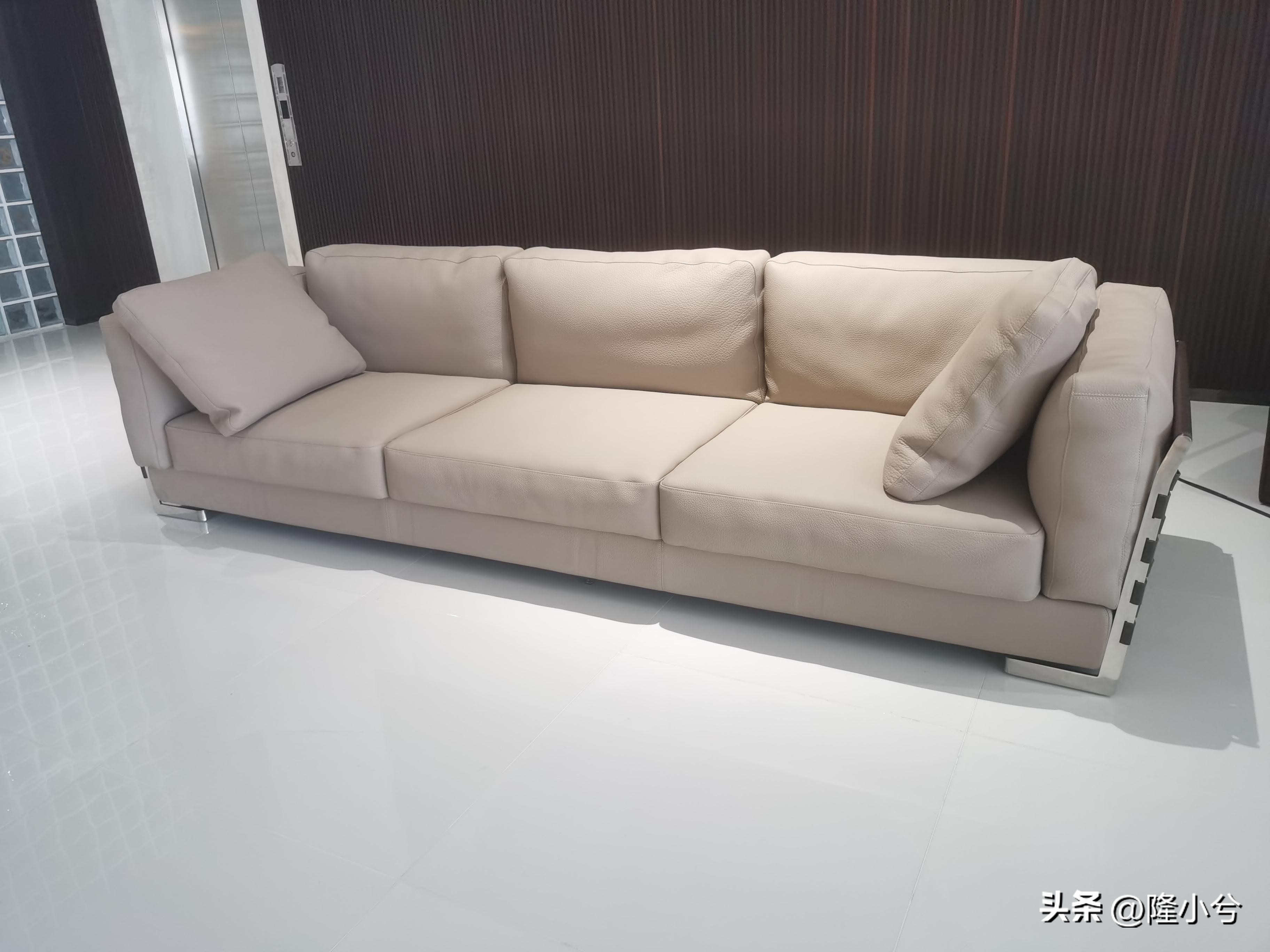 真皮沙发坏了换真皮要多少钱,沙发高端真皮和低端真皮区别