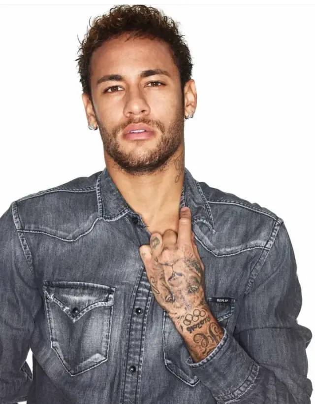 不懂球也看世界杯,不懂球但看世界杯